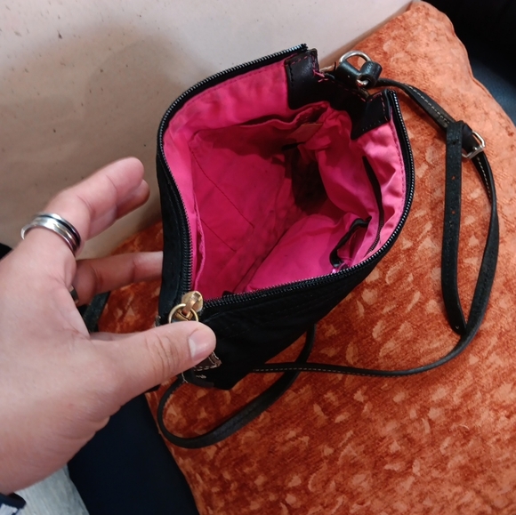 Vintage Dooney & Bourke Crossbody Bag Black Nylon and Leather with Duck Logo - Picture 7 of 9